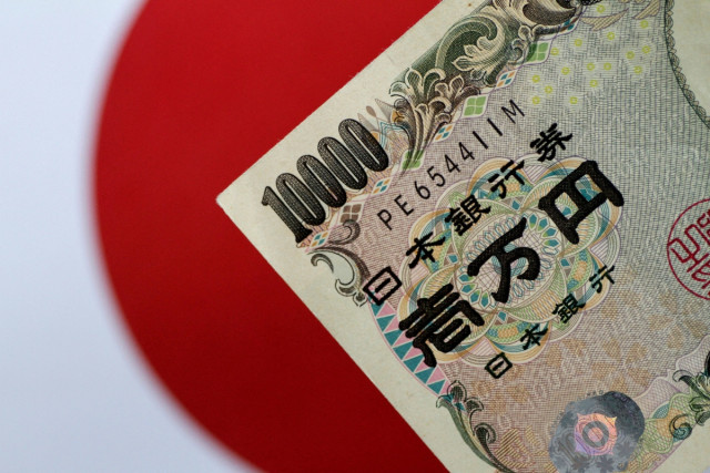 Bank of Japan menolak yen jatuh sekali lagi