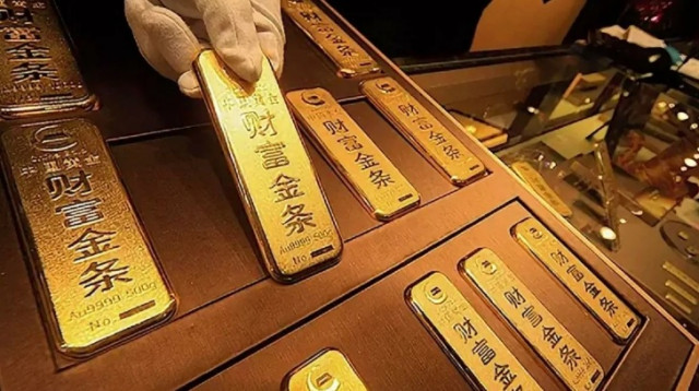 China breaks gold records
