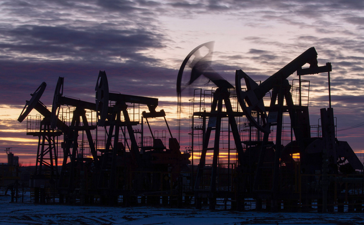 Нефть дорожает, несмотря на увеличение запасов