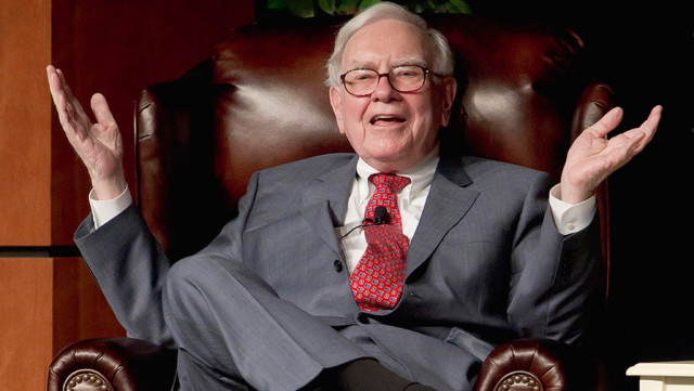 Buffett ist nicht besorgt über die Herabstufung der Kreditwürdigkeit der USA