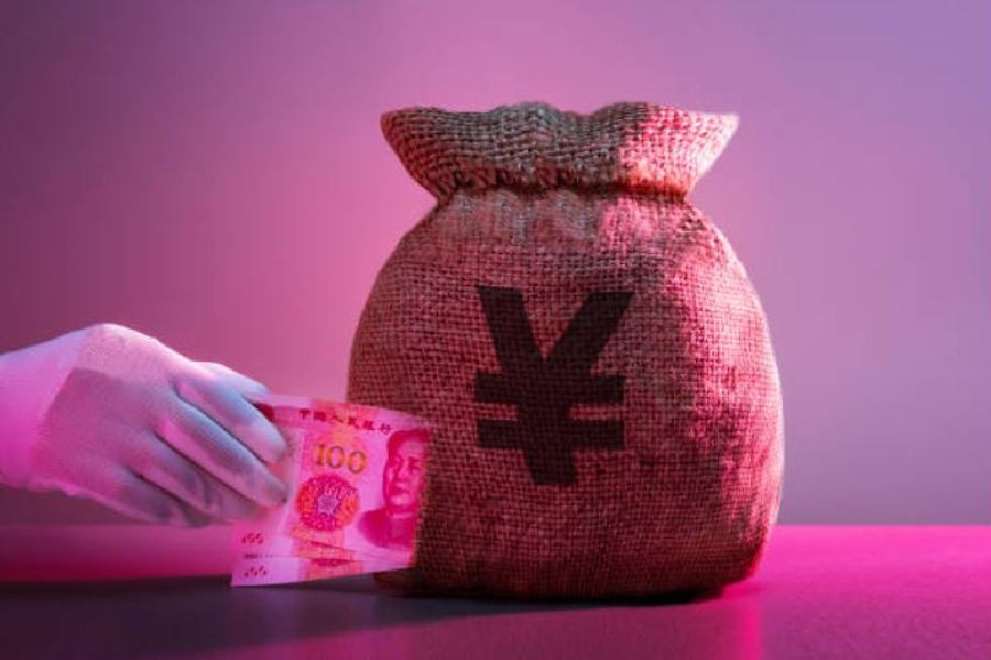 Після Золотого тижня Китай знижує ставки: чи юань піде шляхом єни?