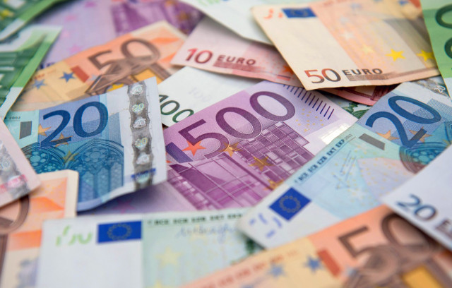 The euro hardly has a chance to rise