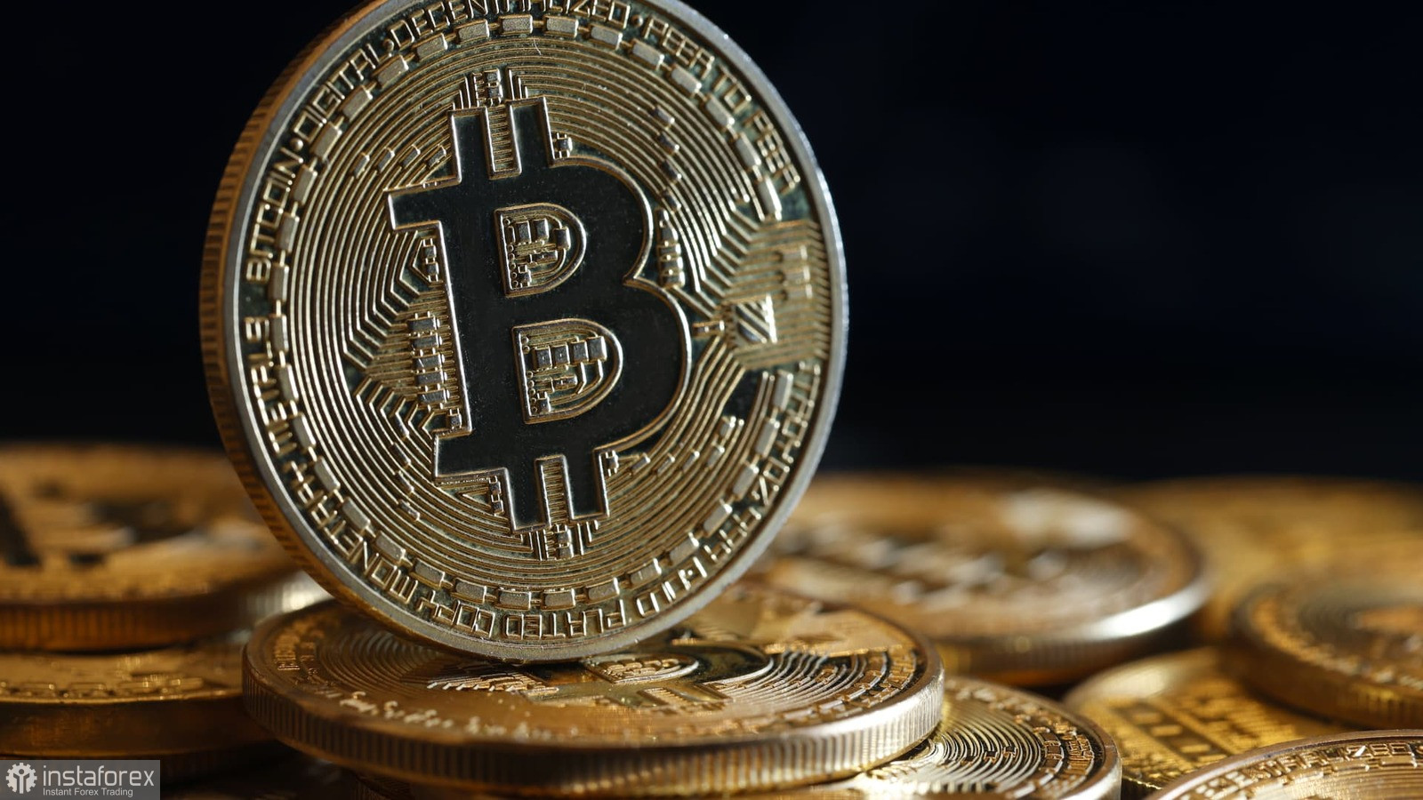 Bitcoin: у трейдеров нет желания открывать позиции на повышение цены