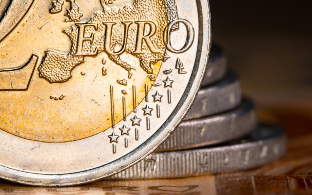https://forex-images.ifxdb.com/userfiles/20250516/appsimage_analytics682756339c8b9.jpg