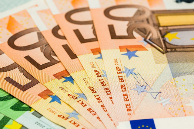 https://forex-images.ifxdb.com/userfiles/20250630/appsimage_analytics6862883eeed5d.jpg