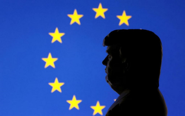 EUR/USD. Пиррова победа: кабальная торговая сделка отправила евро в нокдаун 