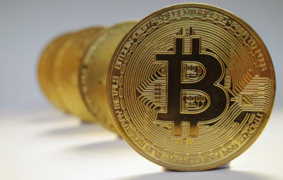 Биткоин уперся в $115 000