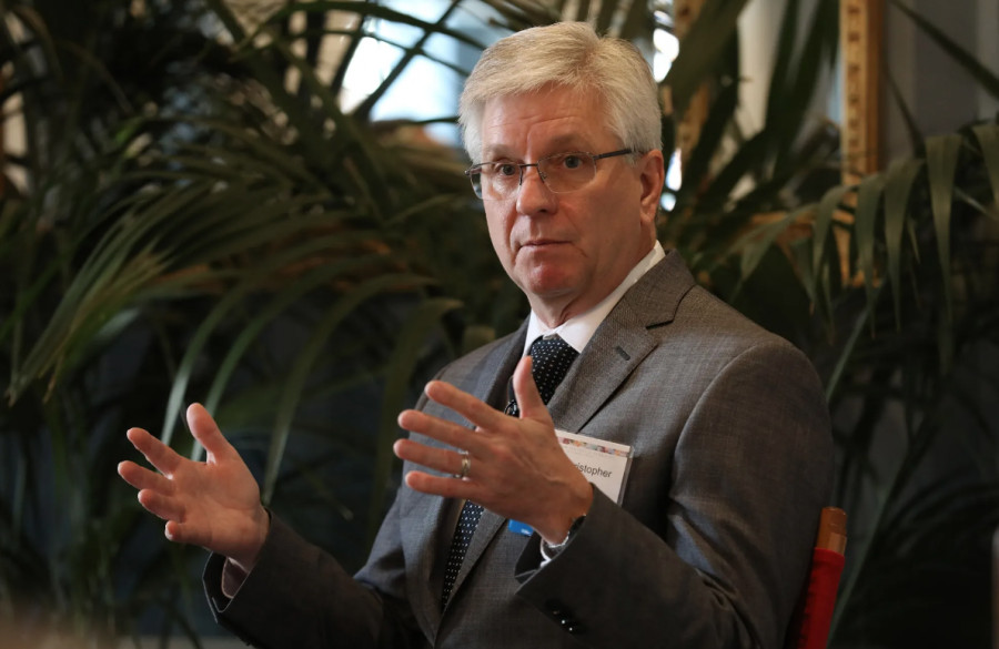 .В ФРС «переобулись».