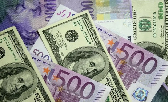 .EUR/USD. Анализ цен. Прогноз. Цены остаются вблизи недавних минимумов, а пара под давлением.