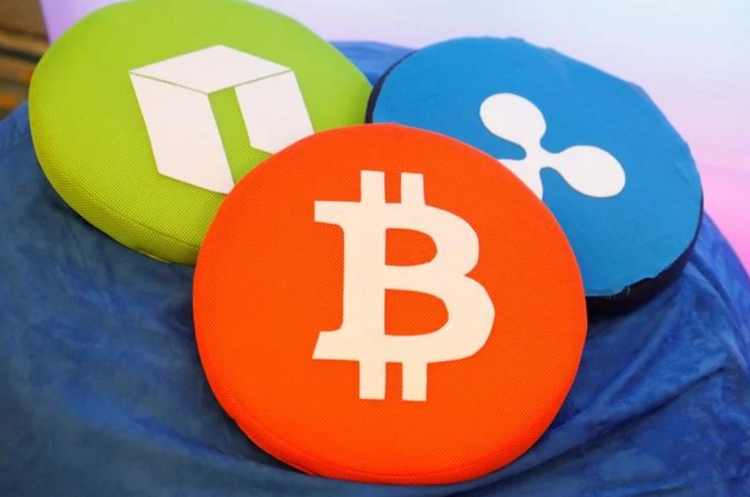 Bitcoin jumps to $65,755.4 as spot ETF inflows reignite demand